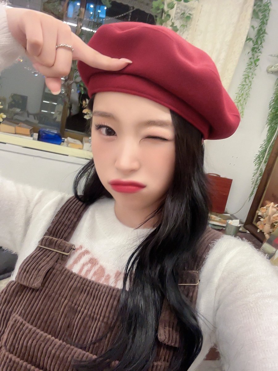 gahyeon pics (@gahyeonspics) on Twitter photo 