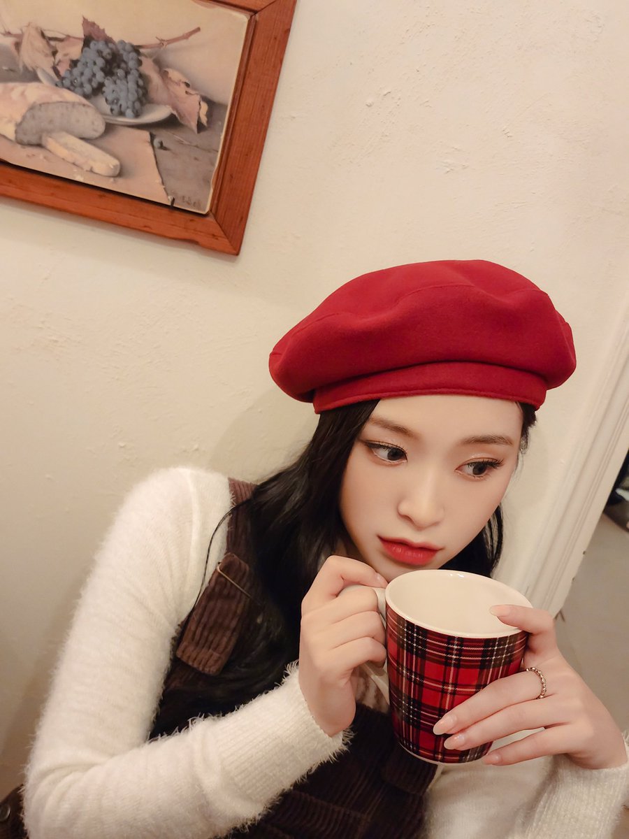 gahyeon pics (@gahyeonspics) on Twitter photo 