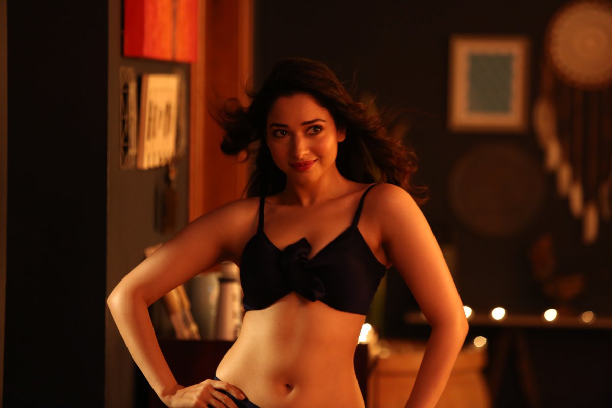 Tamanna09250778's tweet photo. #tamannahot #glamdoll #hotactress #shrutihassanhot #kiaraadvani #tamannahbhatia #f2 #devil #Lovetamanna #AnushkaShetty
#TamannahBhatia
@tamannaahspeaks @Tamannaahspeakk @nikkiqueen66 @AkashTamanna @Tamannaahkerala @tamannaahrocks @TrendsTamannaah @TamannaahFans @TeamTammuFC https://t.co/eGYIX4QKjk