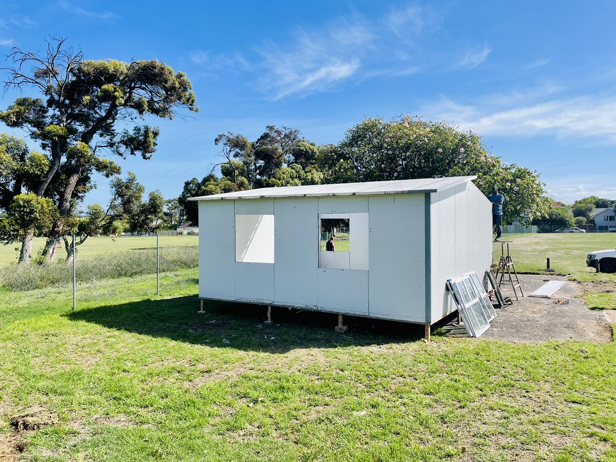 zulushark's tweet photo. Our little clubhouse is almost done.  @TheMagicFC Ladies development program in Rondebosch, Cape Town.  #Believe 🙏 https://t.co/IgG17LueBU
