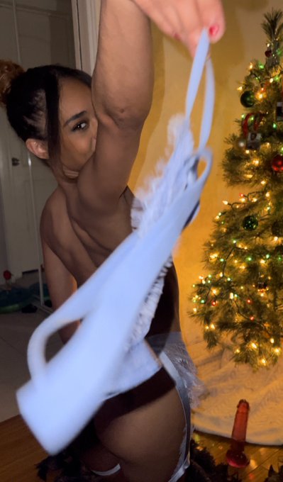 New video coming soon to my site with @ChrisScandal 🎄✨💦 a perfect treat for the holidays   https://t<a class="tags" target="_blank" title="On Twitter" href="/?out=eyJ0eXAiOiJKV1QiLCJhbGciOiJIUzUxMiJ9.eyJpYXQiOjE3MjE0NDMzODEsImlzcyI6InR3cG9ybnN0YXJzLmNvbSIsIm5iZiI6MTcyMTQ0MzM4MSwiZXhwIjoxNzUyOTc5MzgxLCJyZWRpcmVjdF91cmwiOiJodHRwczovL3R3aXR0ZXIuY29tL0NocmlzU2NhbmRhbCJ9.7CIGXMVvFDxzVwKgLnhA4PcwWPE9SNQHdzaWUUEF2pU19oYs6tm5so-oNwPWI8bchV3eRxC_NuFFflbP-uHTbA">@ChrisScandal</a>