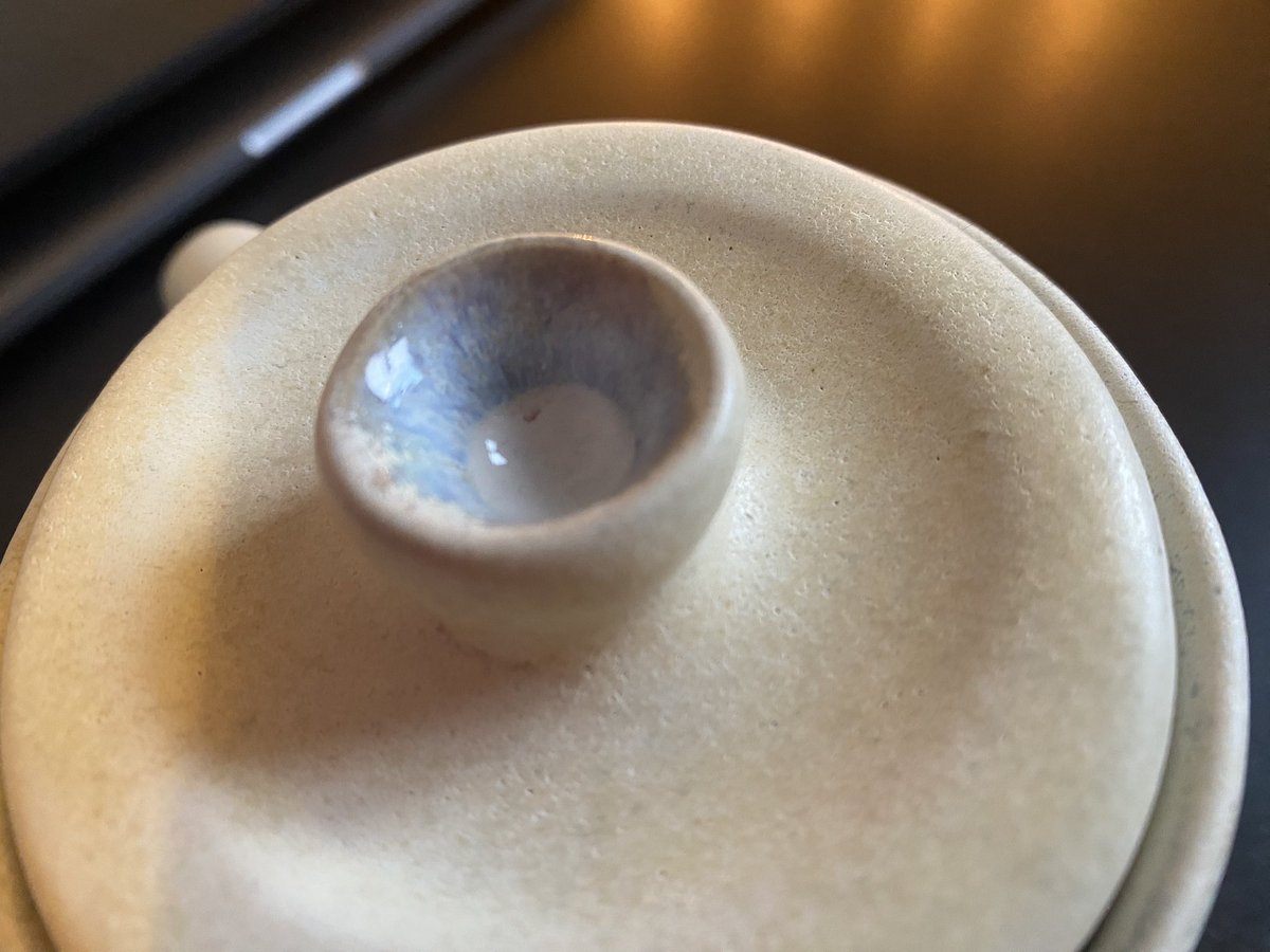 PookaTwice's tweet photo. Das Beste zum Fest:
Teekanne! 🫖 Farbe Schneesturm. Mit bunten Detail am Deckel.
💫An Liebhaber abzugeben 💫
🛷Bei Interesse PN. ✨ https://t.co/pZChM95wsJ