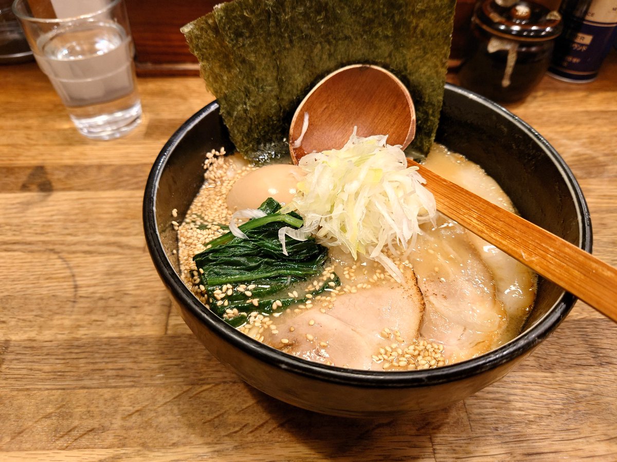 pirorinch's tweet image. 寒いので、、、