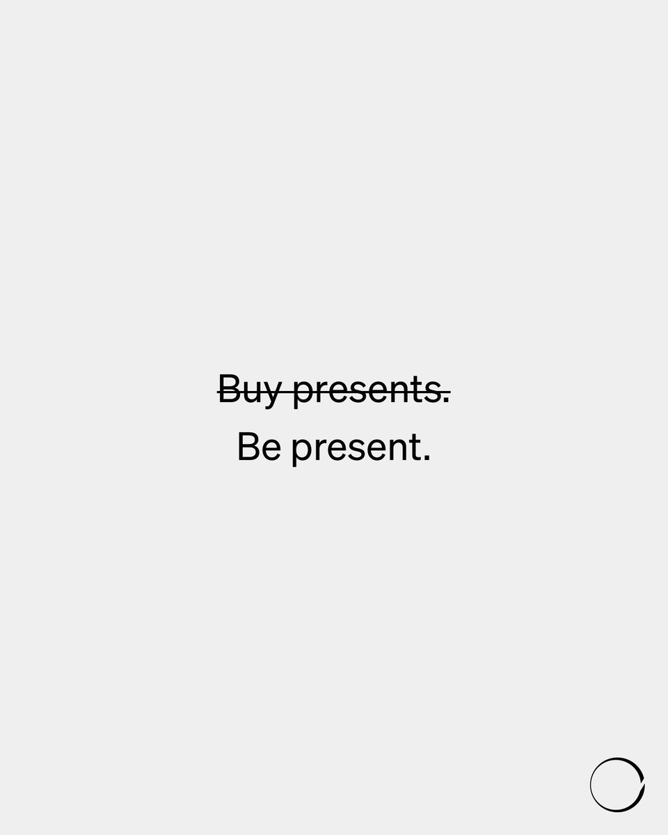 minimalism's tweet image. Don&apos;t buy presents. Be present.

minimalism.com