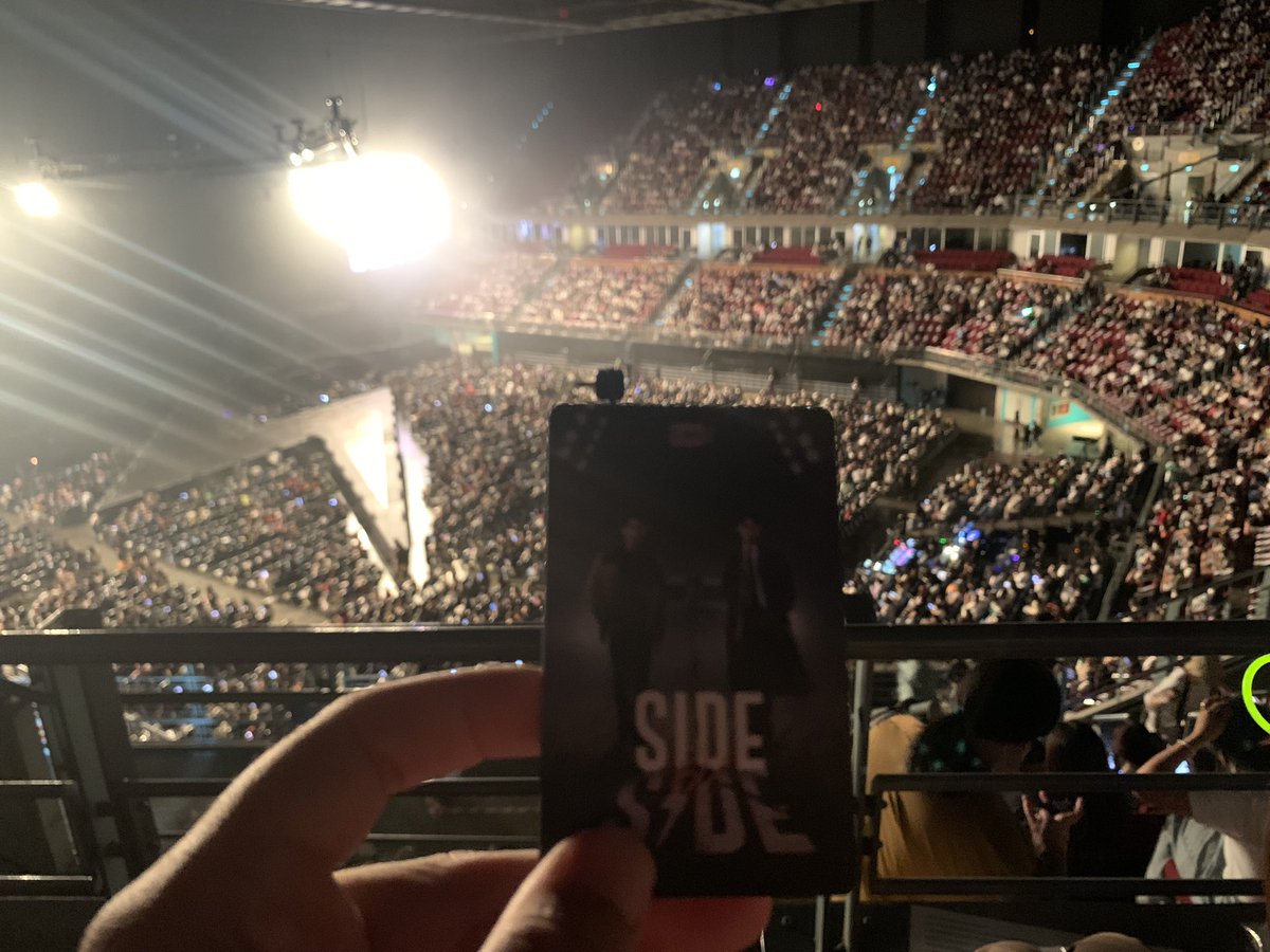 komkrit_potter's tweet image. Hello #ไบร์ทวิน #BrightWinConcert