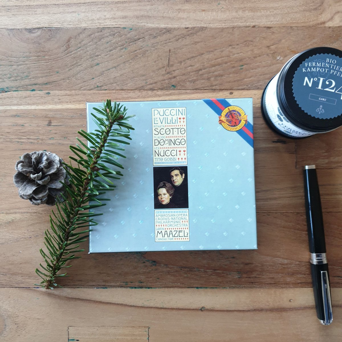ClassicalCritic's tweet photo. #morninglistening to Puccini's first opera, #LeVilli w/Scotto, Domingo, Nucci, Maazel on @sony_classical
Amazon: https://t.co/3ztszYCrTb
Nice and concise! My used copy still has the review clippings in the booklet, which is so touching. https://t.co/Mmdq4erLuu