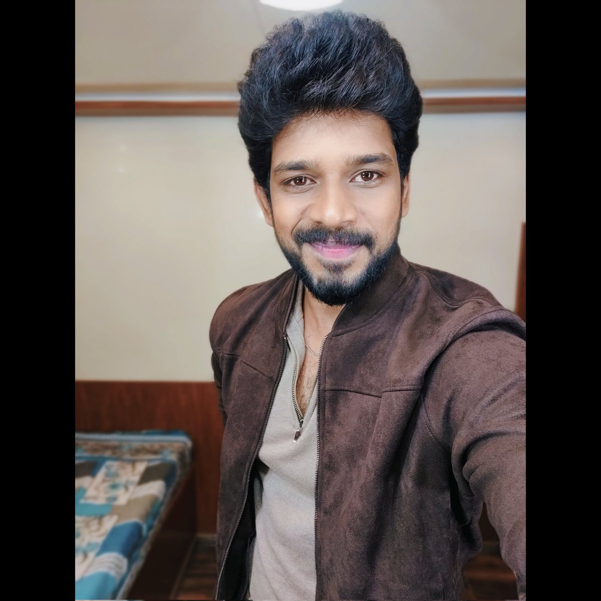 Kumaran_KTR's tweet photo. Tan Brown Forever 🤎🟤🟫
#Vadhandhi #VadhandhiOnPrime #Vignesh #Promotions #Stylish #Fashion #FashionModel #TanBrown https://t.co/FXlEX5ELIP