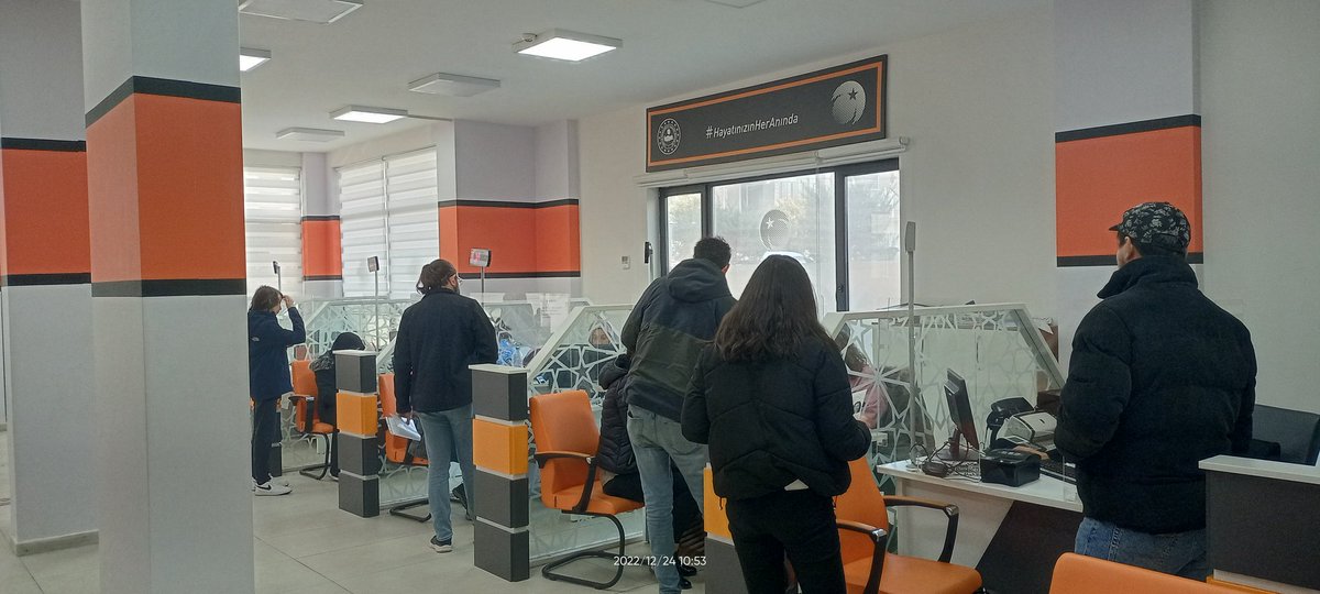 Cumartesi mesaimizde randevulu gelen vatandaşlarımıza hizmet vermeye devam ediyoruz.#HayatınızınHerAnında <a href="/sefikaygol/">Şefik AYGÖL</a> <a href="/TC_Balikesir/">Balıkesir Valiliği</a> <a href="/MahmutKececi61/">🇹🇷Mahmut KEÇECİ🇹🇷</a> <a href="/Balikesir_nvi/">Balıkesir İl Nüfus ve Vatandaşlık Müdürlüğü</a>