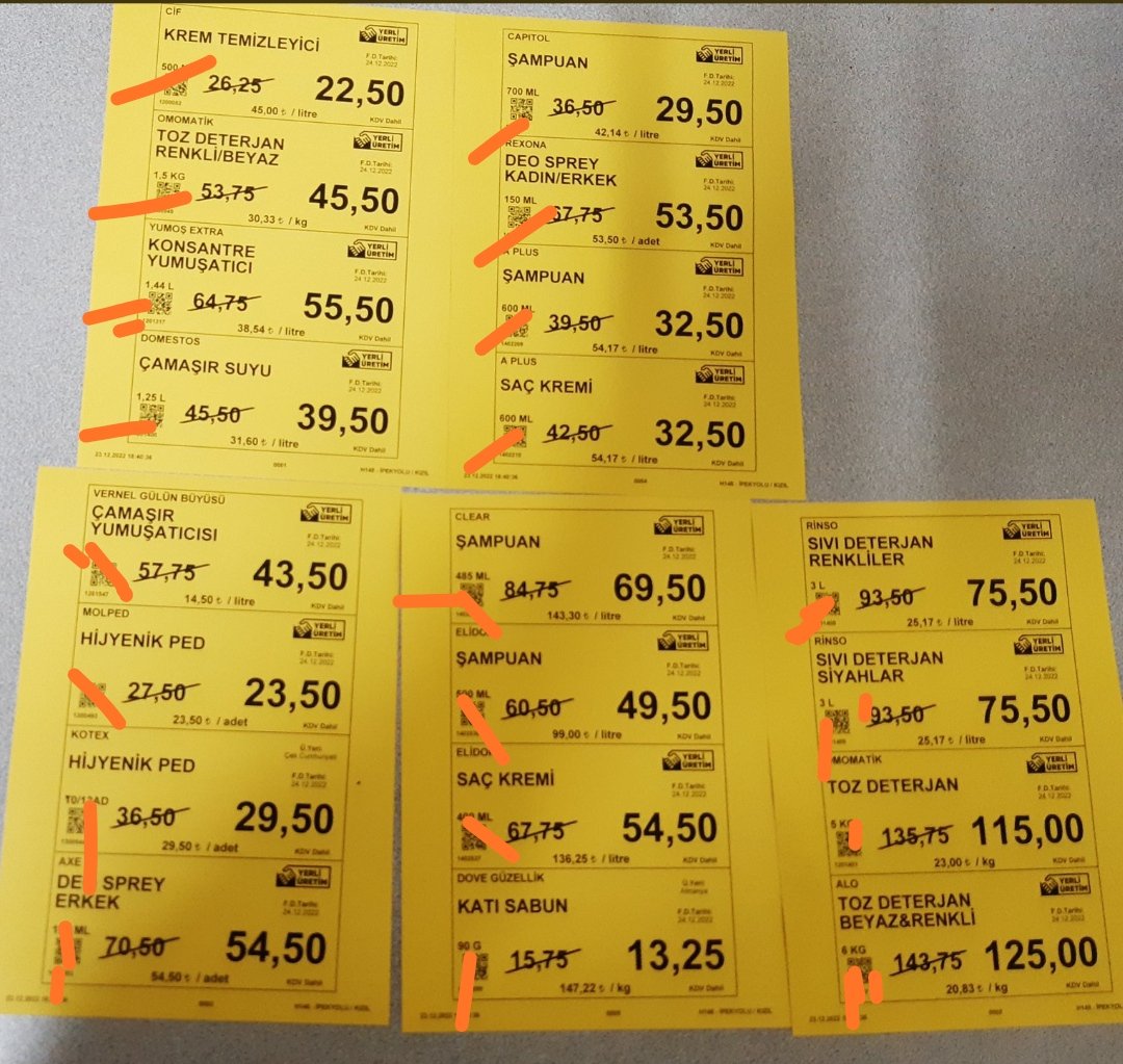 Bir zincir markette İNDİRİM var.