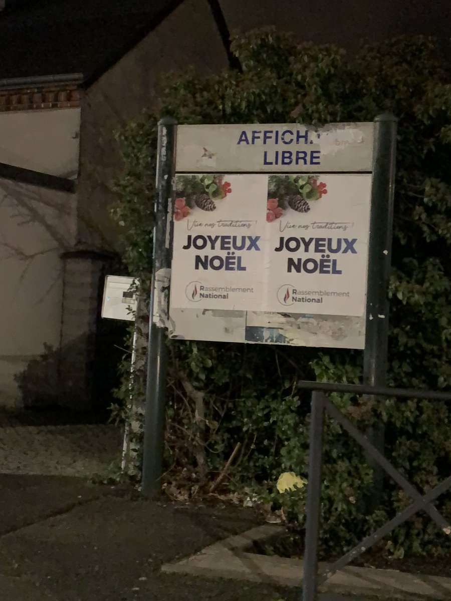 anthonyzeller_'s tweet photo. A notre tour, et surtout Joyeux Noël 🎅🎄 #circo4506 #loiret #Orleans #Checy @RNational_off @RNational_45 @RN_CValdeLoire @J_Bardella @MLP_officiel https://t.co/UJAnOlhlSL