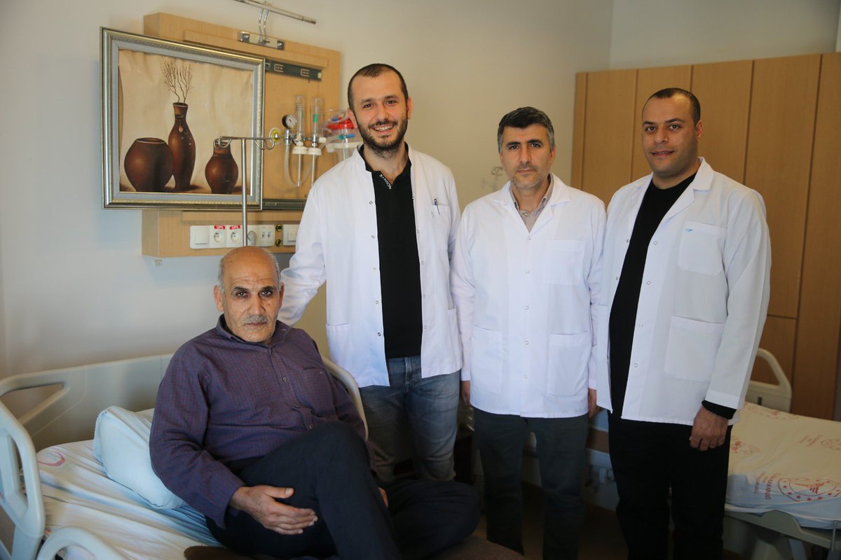 mardinilsaglik's tweet photo. Mardin Eğitim ve Araştırma Hastanemizde İlk defa Glokom cerrahisi ameliyatı yapıldı. @sbkhgm @sbsggm 

https://t.co/kRJOejhRya https://t.co/DbjO28Az3L