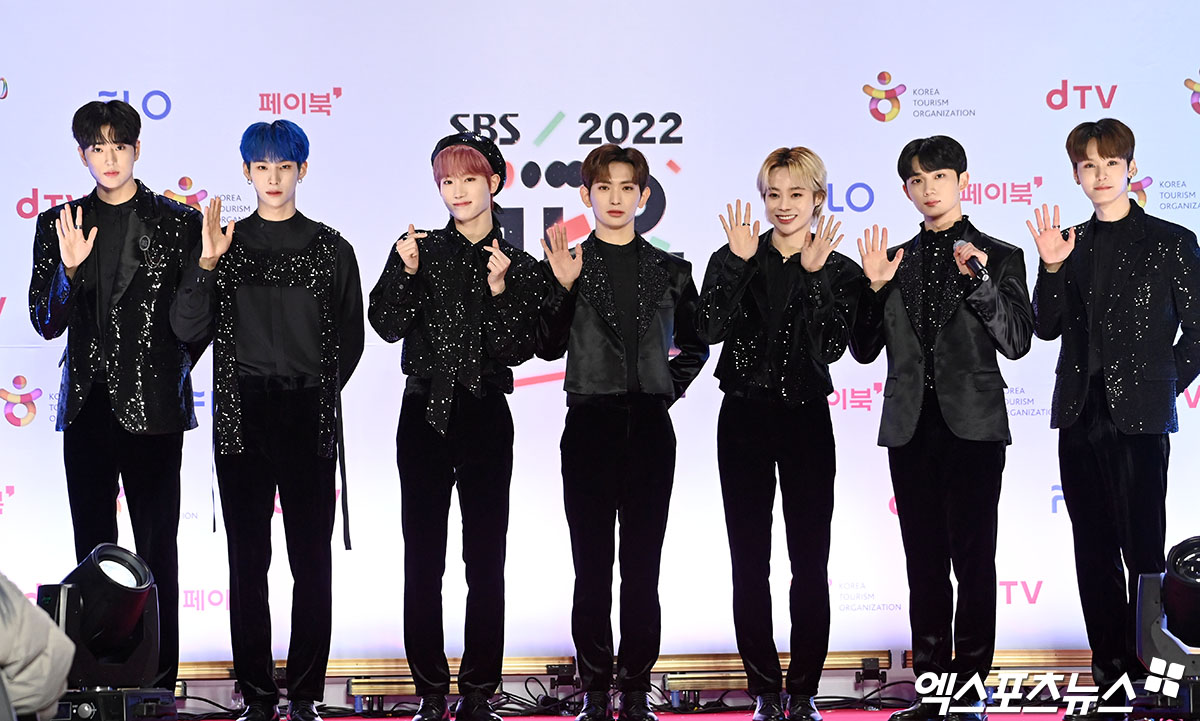 FkuuTuJaYAQ6a0B?format=jpg&name=medium