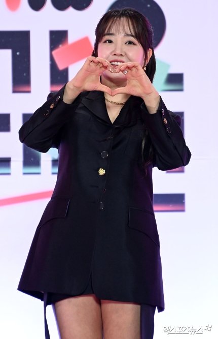 FkuvE26aAAU_hdE?format=jpg&name=small