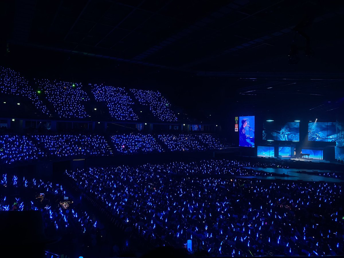 Janhae's tweet photo. สวยจัง #BrightWinConcert https://t.co/ApgWX7ZRpD