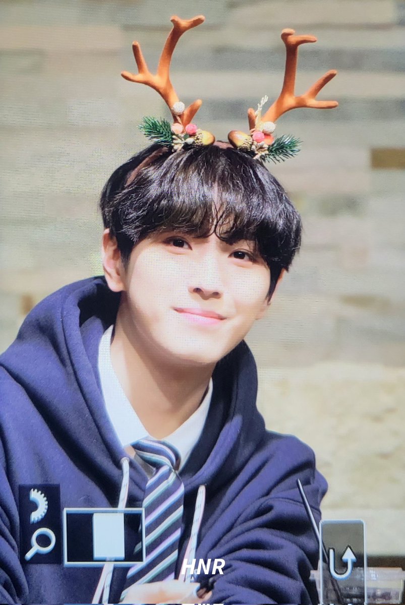 221224 시그 팬싸🦌
#용희 #YONGHEE #CIX #씨아이엑스