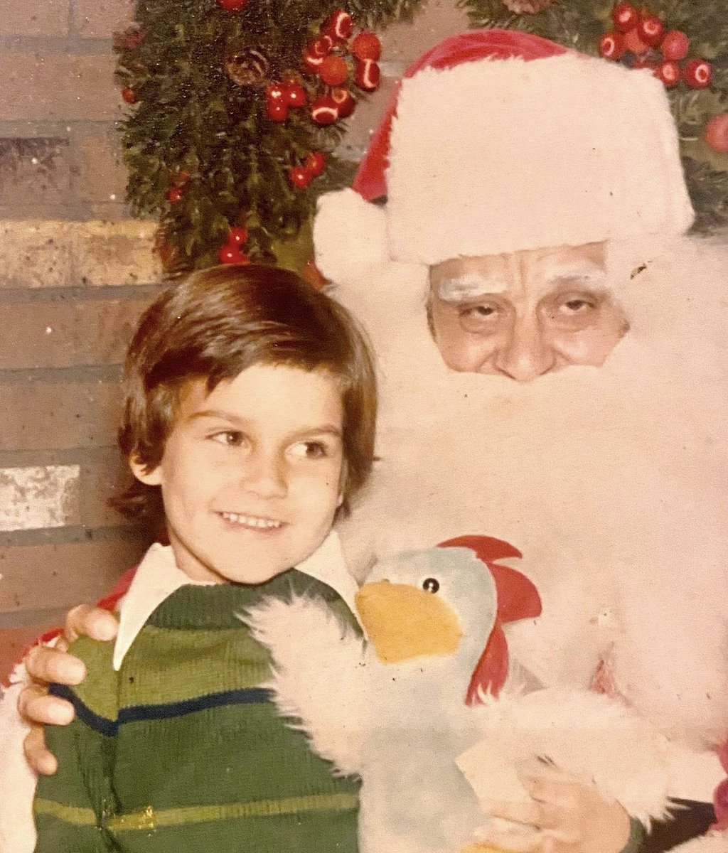 4 year old me in 1978 with my chicken and Santa. Share a fun Santa photo you have from your youth in the comments below.🎅🏻

#SantaClausIsComingToTown #Christmas #HOLIDAYSPIRIT