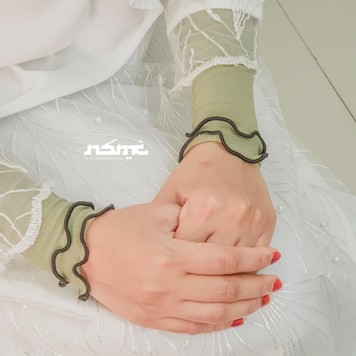 sya876_'s tweet image. Dulu handsocks mostly warna hitam je. Tapi sekarang dah ada sooo many sweet colors.
Boleh matchy-matchy dengan baju 😍
#handsocknsmc