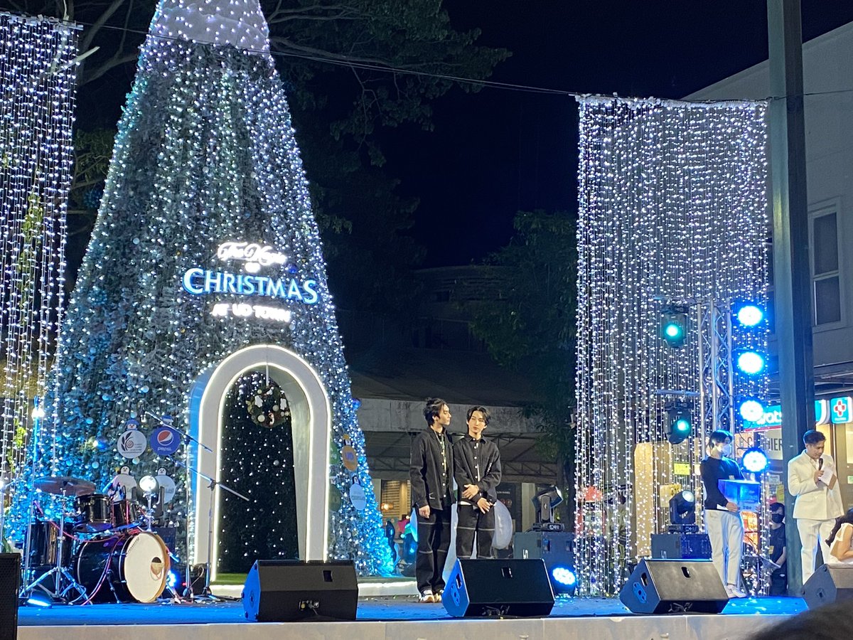 tuktuk_sasi's tweet photo. มี๊รักหนูนะลูก 🫶🫶❤️❤️💖💖

#บอสโนอึล
 #BossNoeul
#BossNoeulXUDTOWN 
#UDTOWN 
#ChristmasUDTOWN ❤️ https://t.co/S8ZtT7EF7u