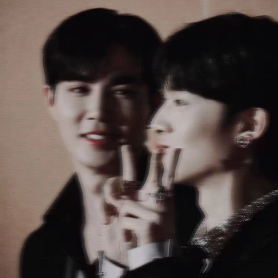 JJJJJamieChiu's tweet photo. Merry Christmas🎄
“Can’t take my eyes off you”
@zee_pruk @CwrNew 
#ZeePruk #NuNew #FanArtForZeeNuNew 
#ZeeNuNew #ซนซน #ZonZon 
#cutiepie #Zunshine #NanaNu #originalart #MerryChristmas2022 https://t.co/E39POmsL2t