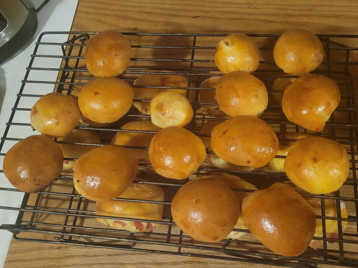 kswae78's tweet photo. Baking Bonanza Day 2
Kugelis
Peanut Butter Blossoms 
Kolachky 
Bacon Buns (1st time making these!) https://t.co/j6mYZmZXOn