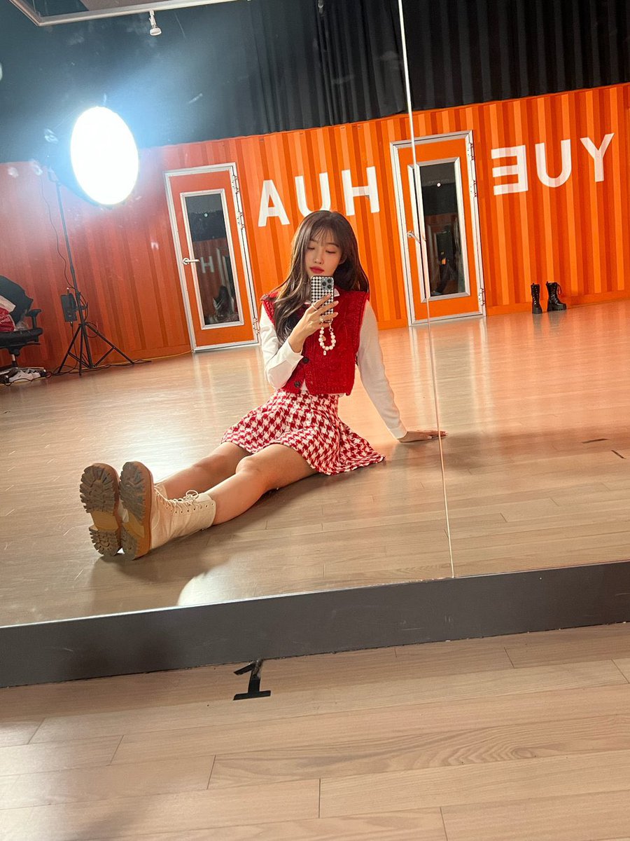 sihyeon pics on Twitter "fancafe update"