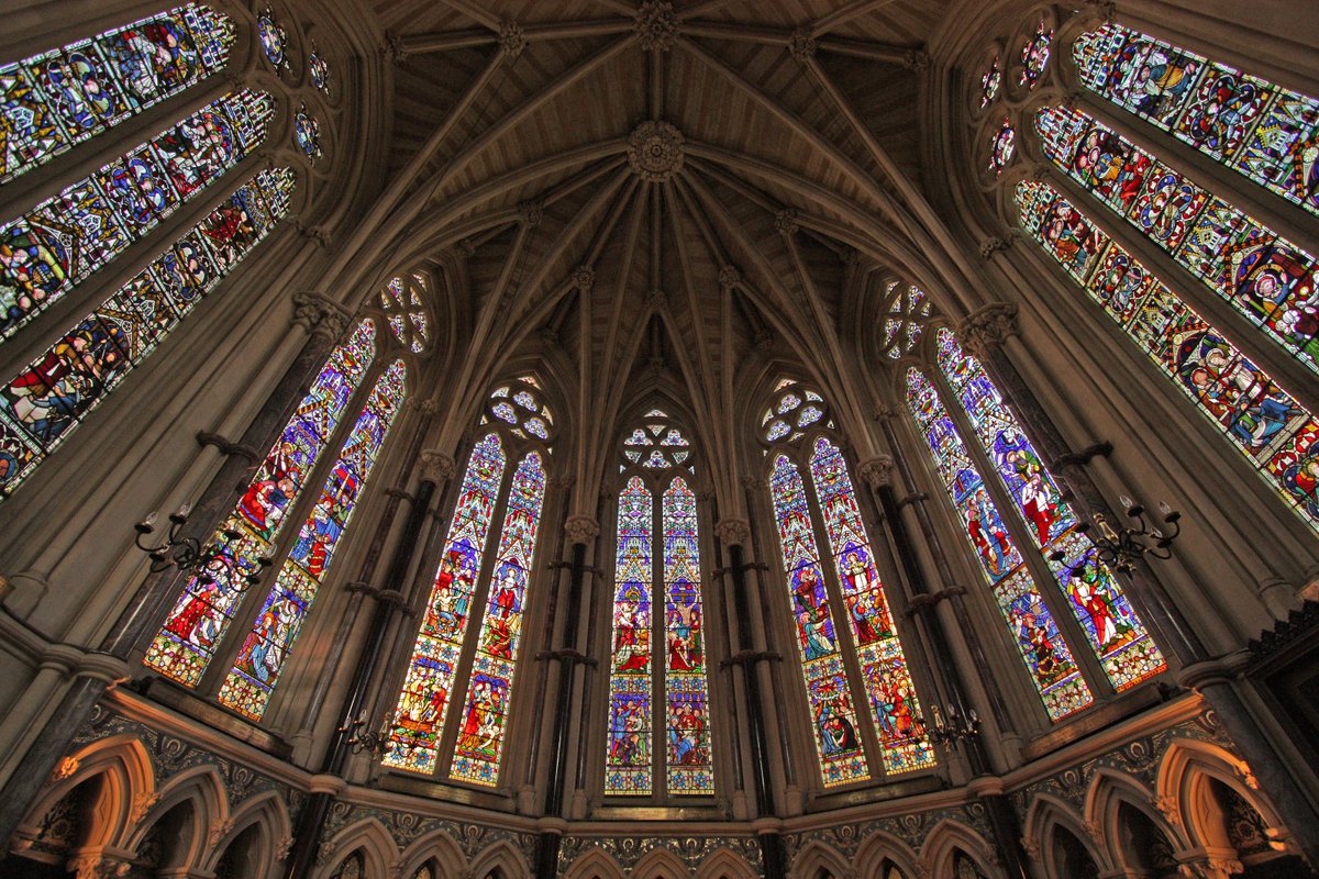 ExeterCollegeOx's tweet photo. Could there be a better way to get into the Christmas spirit than listening to @Exeterchoir sing at the staff carol service?

Available to listen to now, starting with Ding Dong Merrily on High: https://t.co/1dAsa1fzW9

Glorious! https://t.co/gaMBWnCUrX
