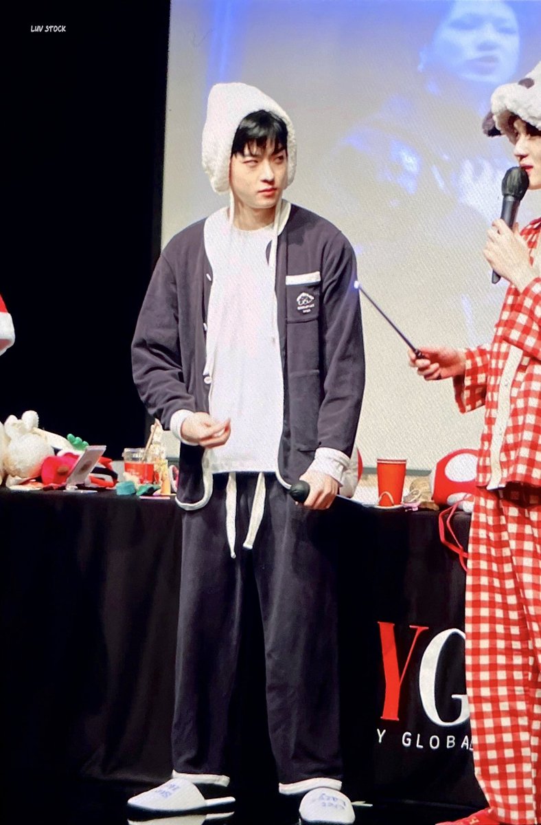 Luv_Stock's tweet photo. 221224 와이글로벌 Pre✨

아기 요정님 왜 화가 나셨죠..?🧝🏻🥺
 누가 그래쪄요🥺

#빅톤  #victon  #정수빈 #수빈 
#JUNGSUBIN #SUBIN
#Choice #Virus #���이러스 https://t.co/HNqJI0YPn1