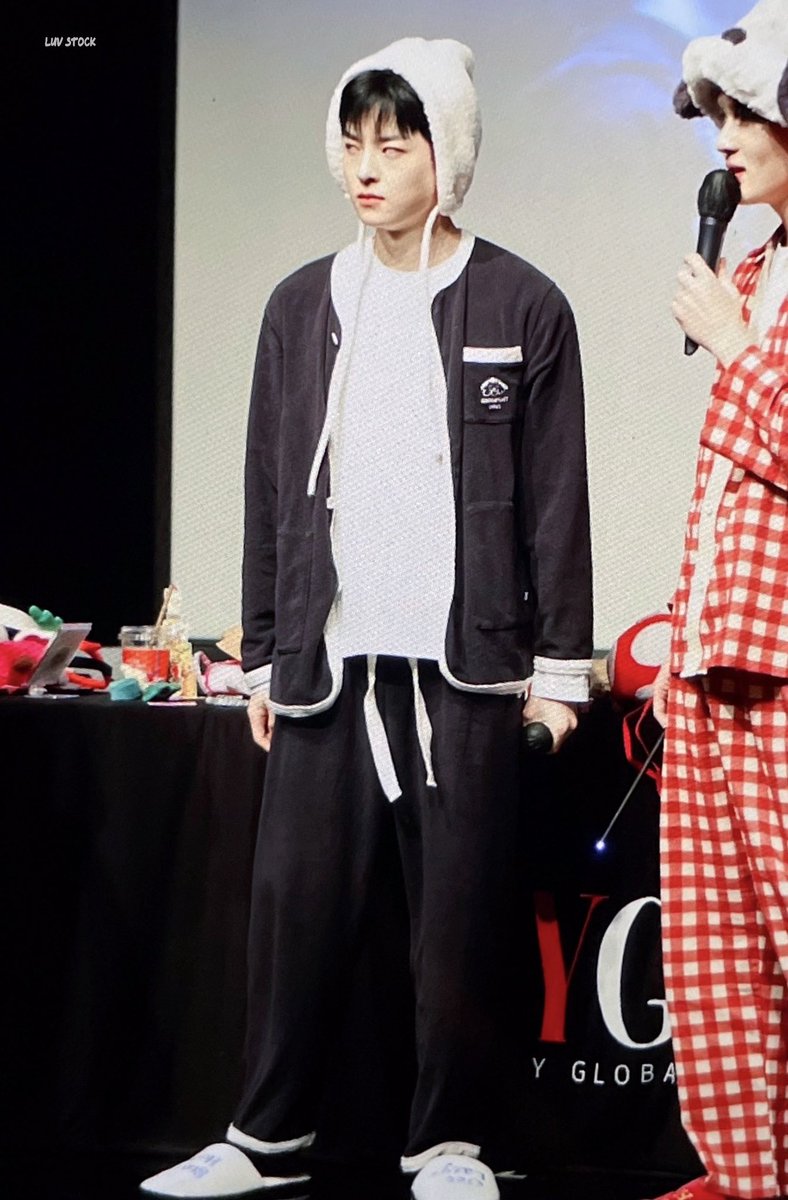 Luv_Stock's tweet photo. 221224 와이글로벌 Pre✨

아기 요정님 왜 화가 나셨죠..?🧝🏻🥺
 누가 그래쪄요🥺

#빅톤  #victon  #정수빈 #수빈 
#JUNGSUBIN #SUBIN
#Choice #Virus #���이러스 https://t.co/HNqJI0YPn1