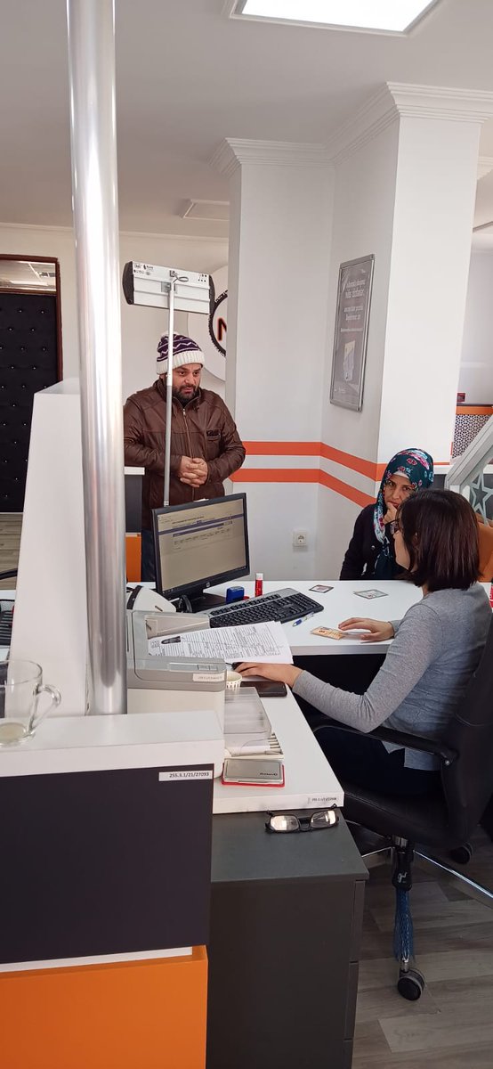 ugurpekin0's tweet photo. Hafta sonu demeden Erzin nüfus müdürlüğü olarak vatandaşlarımızın kimlik, ehliyet ve pasaport değiştirmek için müracaatlarını alıyoruz. @sefikaygol @HatayNufus @TCNufus @nazmicicekk @HatayValiligi @suleymansoylu https://t.co/N5TiaoozNo