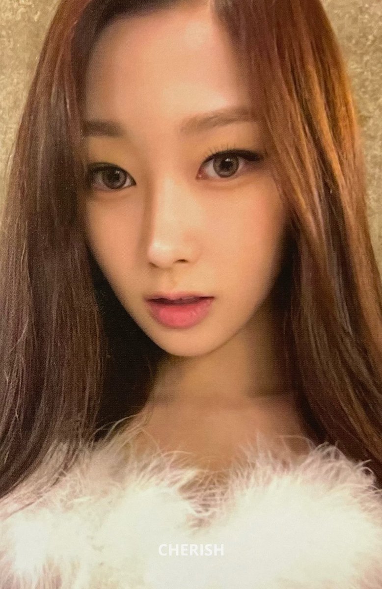 #GISELLE Pink Christmas Random Pack scans