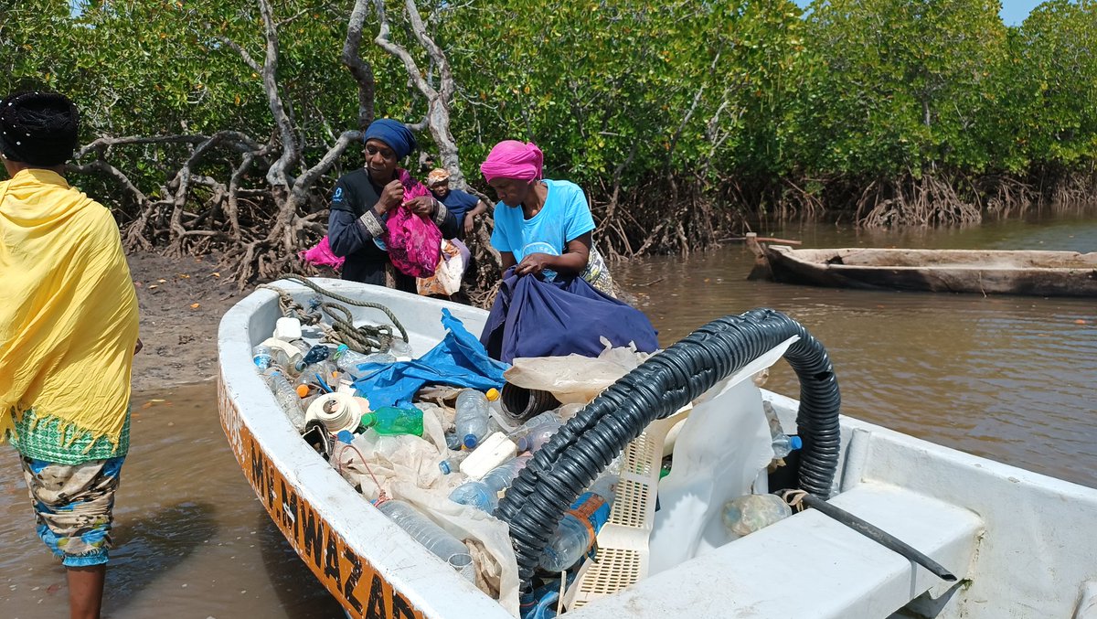 AgesaNeville's tweet photo. Leaving no trush behind in our oceans.
Join our ocean clean up campaign to make a difference
#Marinepollution
#Oceanconservancy.
#Teamseas. https://t.co/IiQv483Kc8