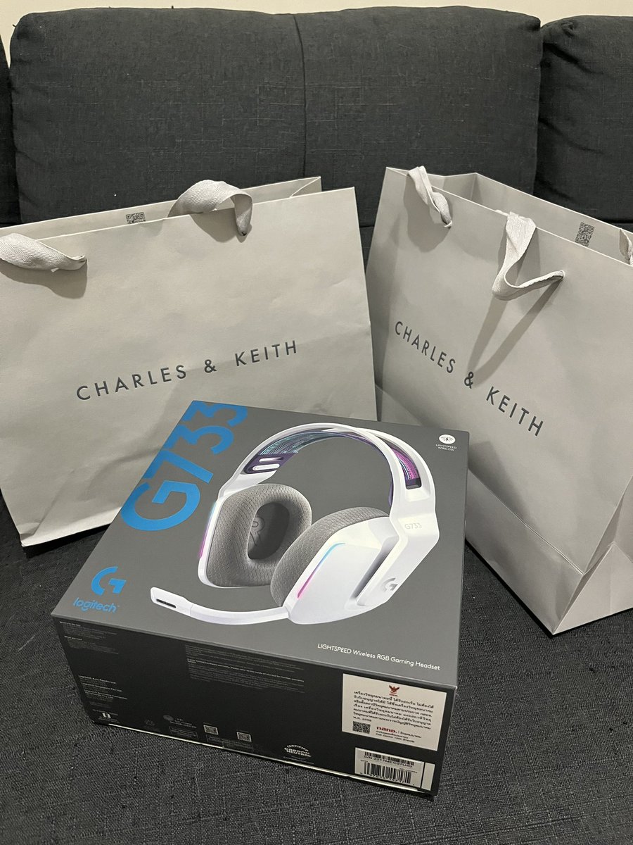 Shinchan_Xz's tweet photo. The hubby knows how to follow wishlists 👏🏻👏🏻 yey! https://t.co/RVy4QMwSg2