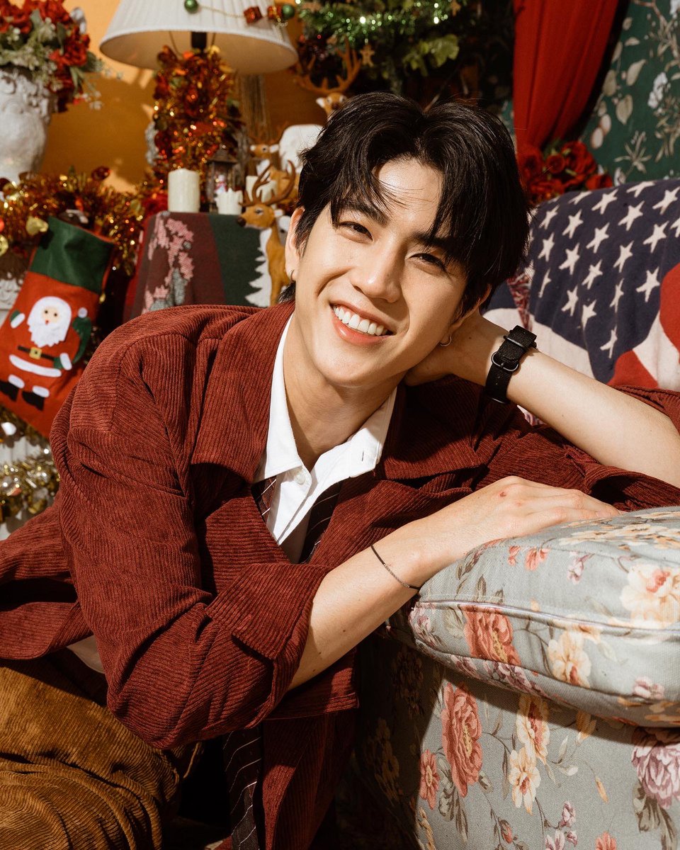 Sea_tawinan's tweet photo. I hope my wish comes true 🎅🏻 https://t.co/TdoKmHcz8C