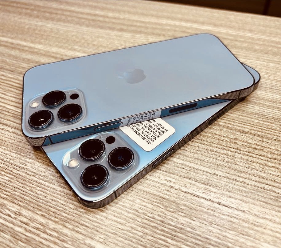 iDevicestore | tweet media