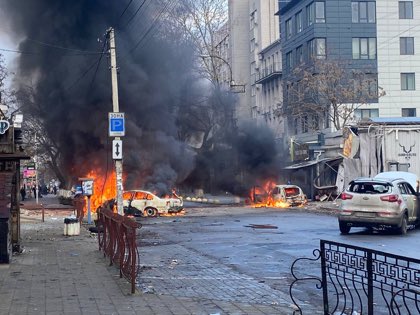 Russian terrorists shelled the center of the city of Kherson. Several dead. Dozens injured. And counting. On the day before Christmas…They will be burned in hell. But they must be held accountable in this world too. #russiaisateroriststate #Kherson
