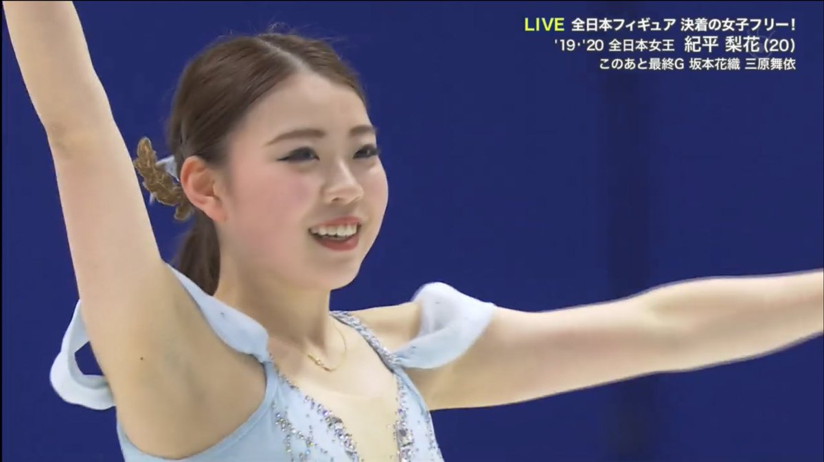 axelsandwich's tweet photo. so good to see her smile ;; you really did your best rika, what a fight that was https://t.co/0HBl2wJUHk