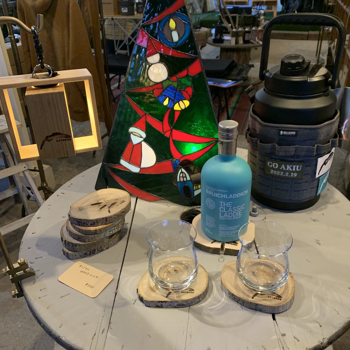 lemanside2021's tweet photo. BRUICHLADDICH
とっても美味しいんです🥃

#クリスマス https://t.co/cV7vbbcA5x