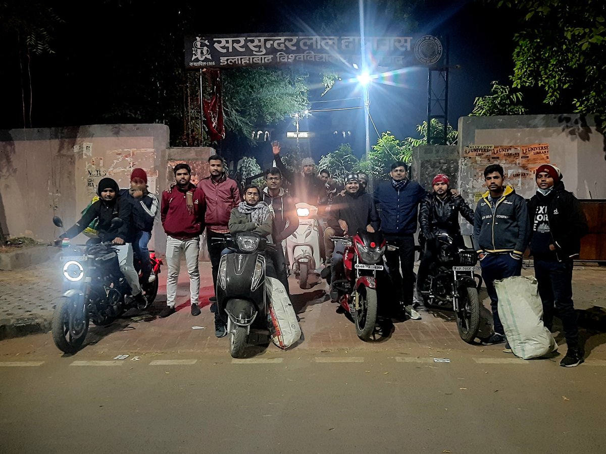 Akshay_yadav55's tweet photo. चलो इस सर्दी में भलाई का काम करतें हैं।
जो लिबास हमारा काम कर चुके हैं।
वो लिबास अब गरीबों के नाम करते हैं।
#SSLIONS
#Save_from_Wniter https://t.co/khwy8xLofj