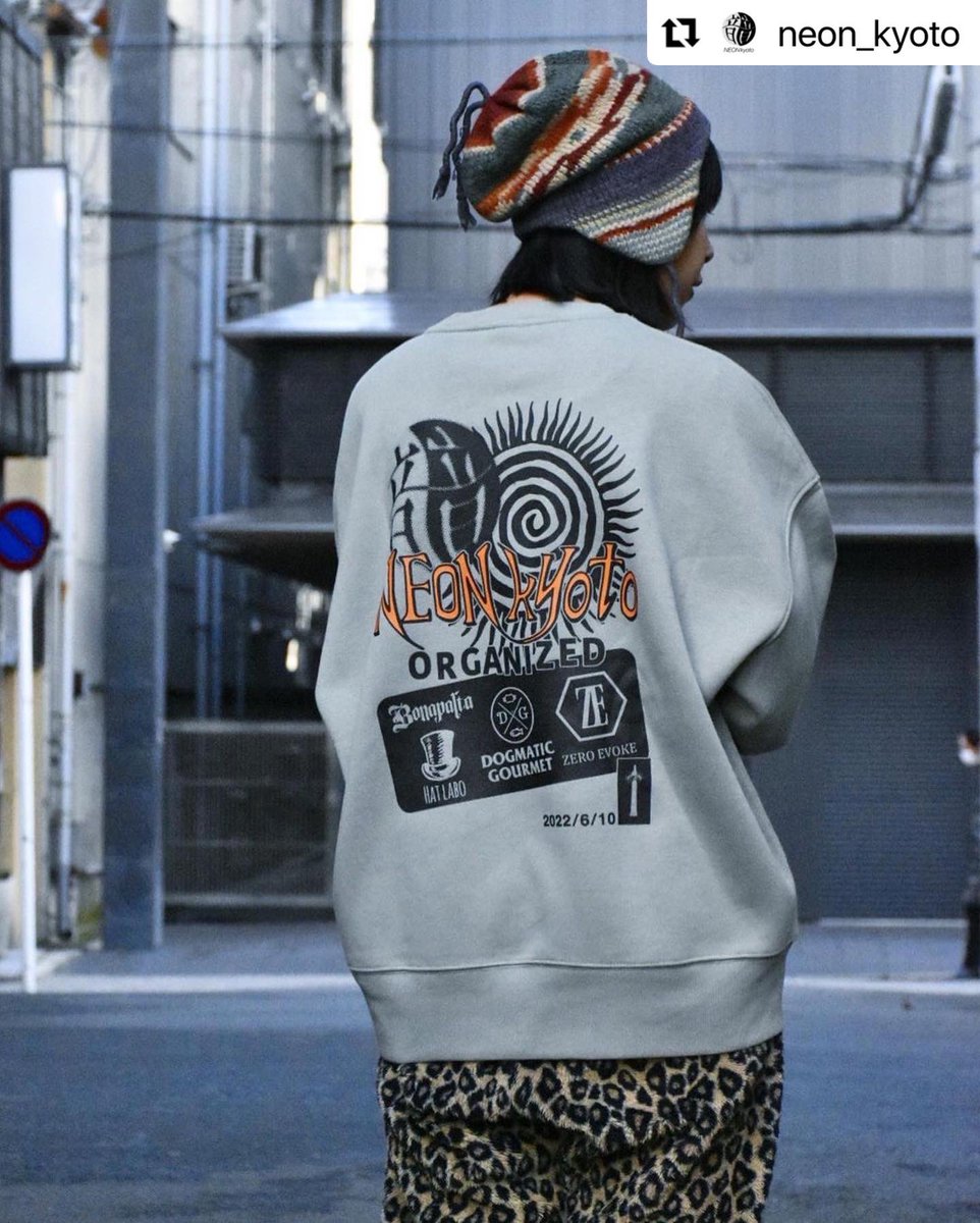 Bonaparta_jp's tweet photo. 本日より、
受注生産販売スタート致しました！ 
下記オンラインストアにて
発売中ですので、
よろしくお願いします。

https://t.co/4OY9Y6my9y

#pue
#ポル超
#neon_kyoto
#bonaparta_japan
#dogmaticgourmet
#hatlabo
#zeroevoke https://t.co/x8TOH8AJRR