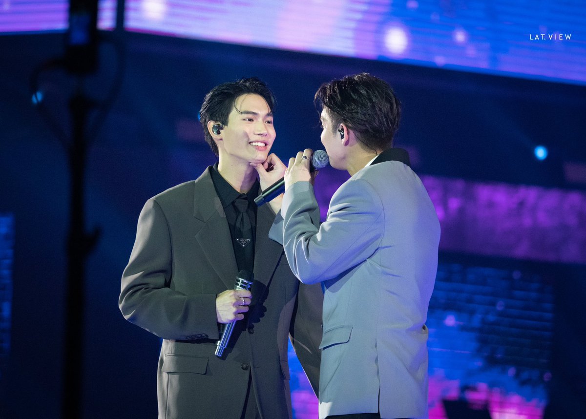 wind of bright tweet media