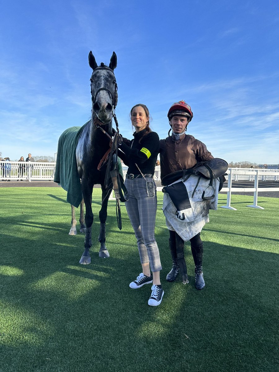 Victoire de @angelozuliani associé à Tipperary Sunset à l’entraînement de @EcurieNicolle 🥇🏇👏🏼