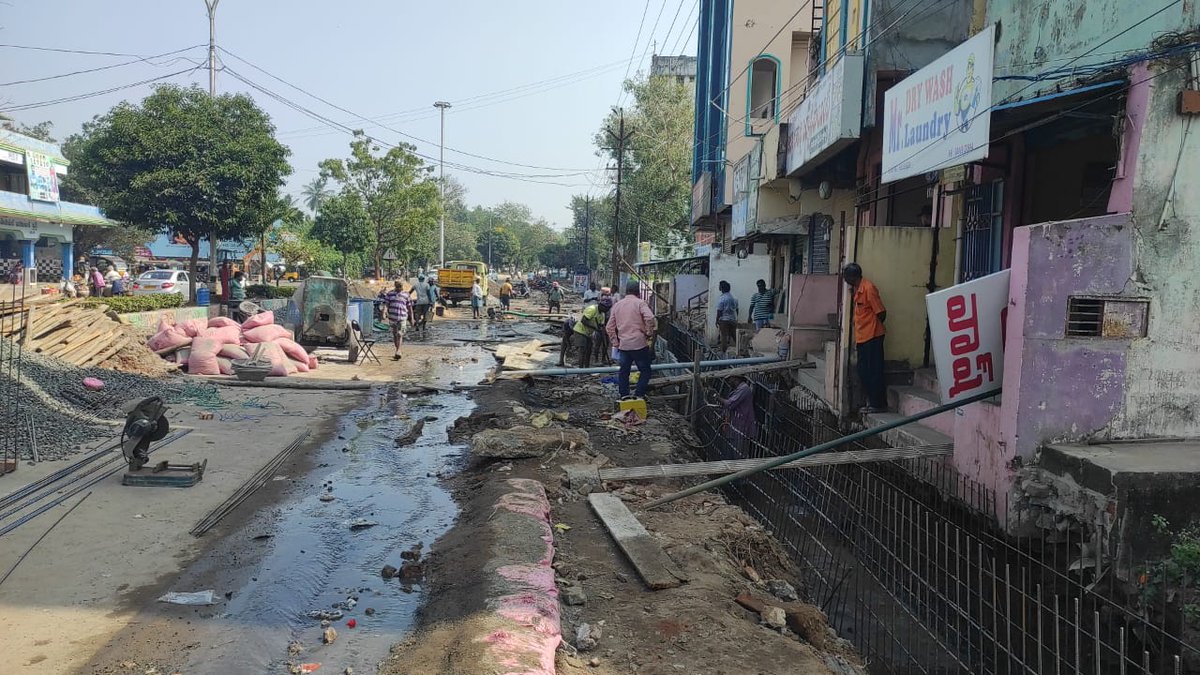 RMCoffice's tweet photo. RCC Drain work progress at Hitech bus stand by
@RMCoffice Engineering staff.
#RCCDrainworks #roadsafety #CCDrain https://t.co/NZQUw2Nr7H