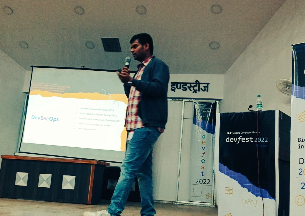 TheSuranaverse's tweet photo. @explorash Bhaiya setting the stage on ๐ฅ at #DevFestPatna
Such an informative and amazing session on Embarking on an appsec journey #DevSecOps ๐
#DevFest2022 #gdgpatna #community https://t.co/IEs0A0OUzb