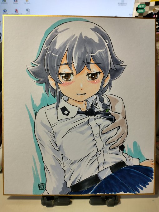 今回初にして唯一の第三者入り込み、のつもりが背景色付けたら人ならざるものになってしまった。第三者入り込みは皆無! 