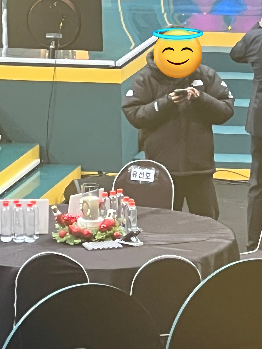 아 선생님 선호 자리 바로 보여 ㅜㅜㅠㅠ 등이 아니라 앞모습이 보이는 자리야 ㅠ