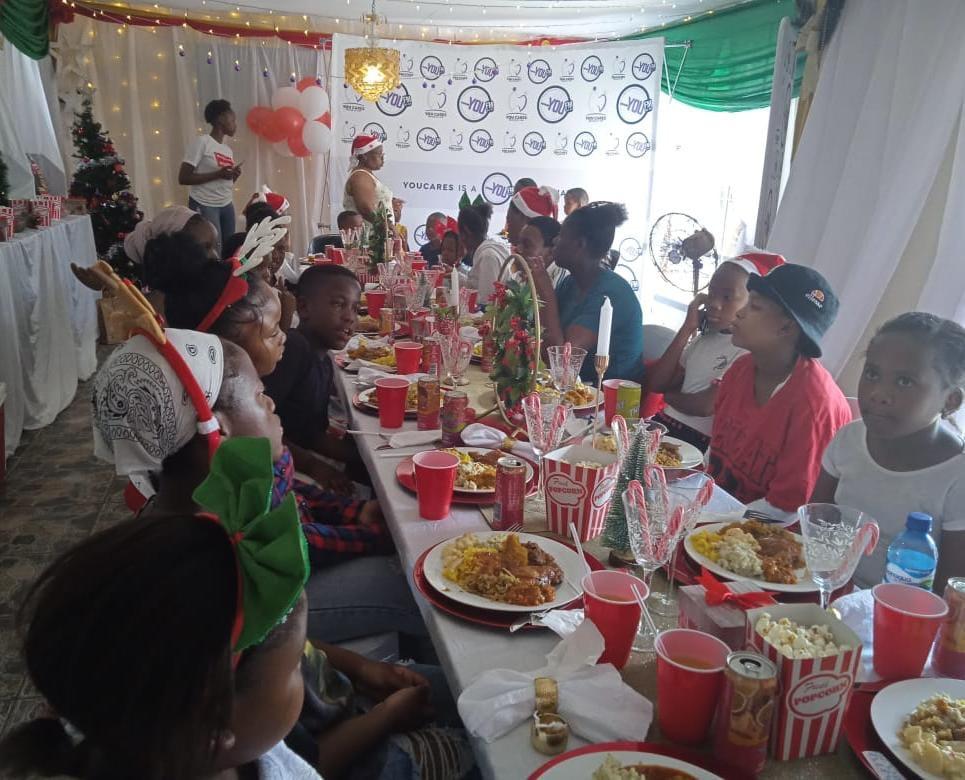 YOUFM898's tweet photo. #YOUCARES making Christmas special at Rakatane place of safety in Tlhabane. 
YOUFM team spread joy and happiness by hosting a Christmas party for the children. A fun-filled day with games, treats, a special lunch and Christmas gifts for each child. 

Wishing YOU a Merry Christmas https://t.co/msqb88cdc1