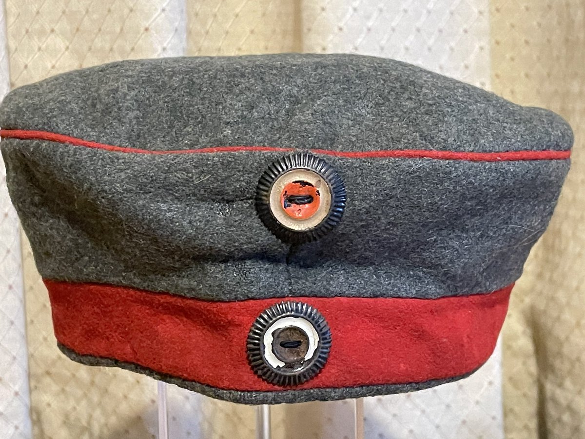 militariafair's tweet photo. THETFORD MILITARIA FAIR. Sun 8th Jan. Its a full house, lots of superb #Militaria for sale & a few new dealers. Shown below is a very good #WWI GERMAN PRUSSIAN #FELDMUTZE which will be for sale at the fair. #wwigerman #ironcross #wwibayonet #thetford #germanhelmet https://t.co/npSSEtvXLm