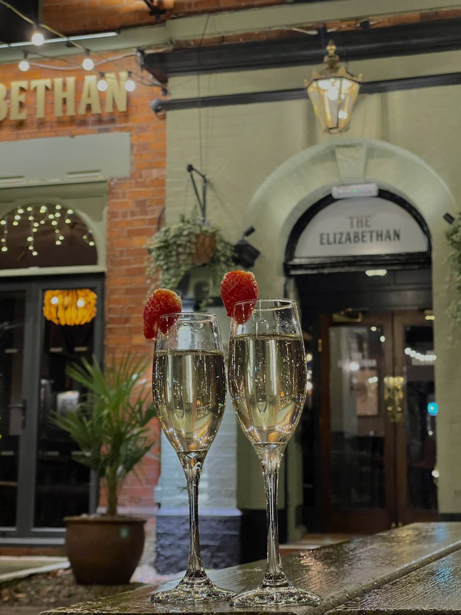 ~ NEW YEARS EVE ~ 

Are you ready for a fantastic New Years Eve!?

Enjoy Fizz on Arrival, Canapés and a Wonderful DJ set to bring in the New Year!🥂

Tickets are available to purchase in house! Please pop
in and speak to a team member ✨