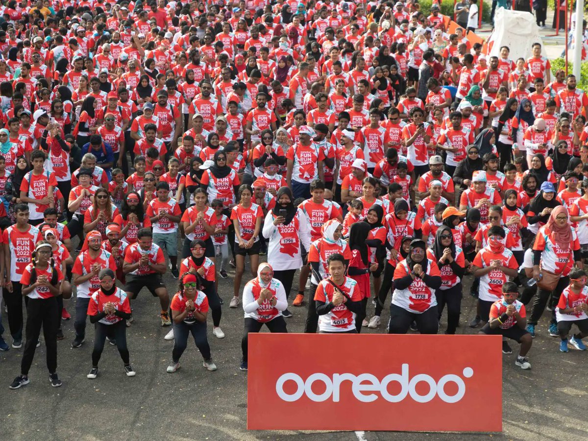 OoredooMaldives's tweet photo. Huge shout-out to our Fitness Partner, @mfcgym for the fantastic warm up pre-run and for motivating &amp; encouraging our #FunRunners  throughout the #OoredooFunRun route! https://t.co/ivSVuX4VXg