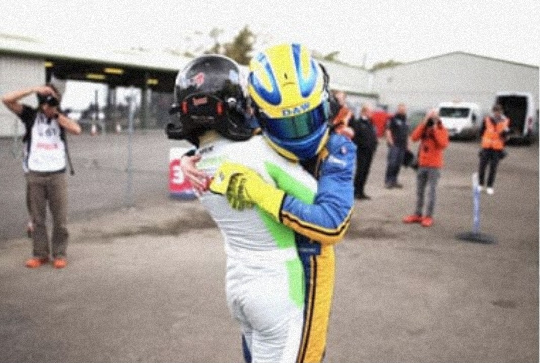 Season of Good will? We had a whole year of it Fierce but Fair wheel to wheel racing <a href="/GB4Championship/">GB4 Championship</a> <a href="/nikolasgtaylor/">Nikolas Taylor</a> <a href="/JarrodWaberski/">Jarrod Waberski</a>
#MAX81 #RiseAbove #Racewithrespect